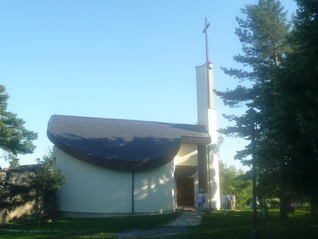 Budislav - kostel Bozi lasky